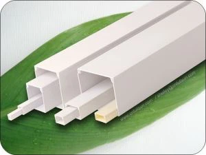 Кабелни первази от PVC кабел Канали Лесни за огъване
